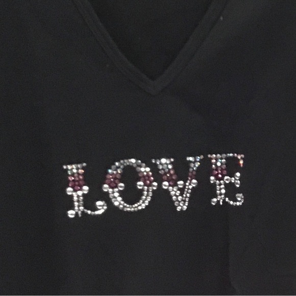 NWT fitted tank top shirt Love Swarovski crystals - Picture 2 of 2
